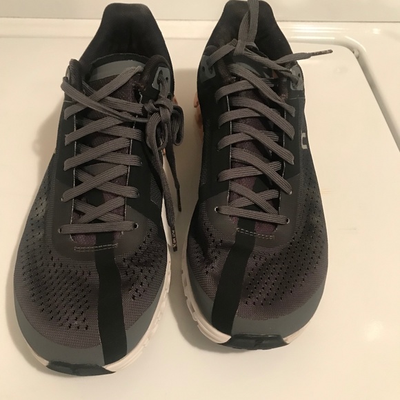 On cloud - Picture 1 of 3